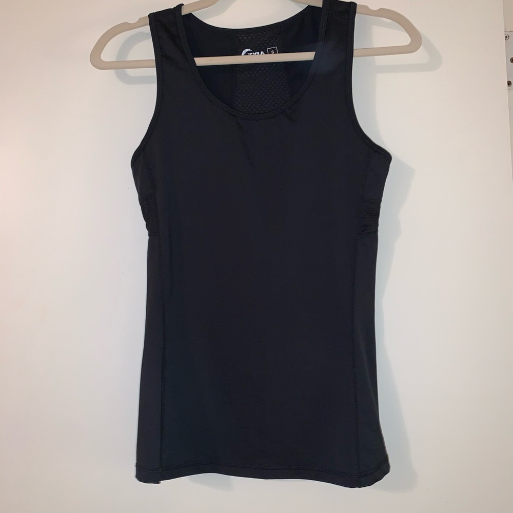 Zyia black distance zipper tank size small